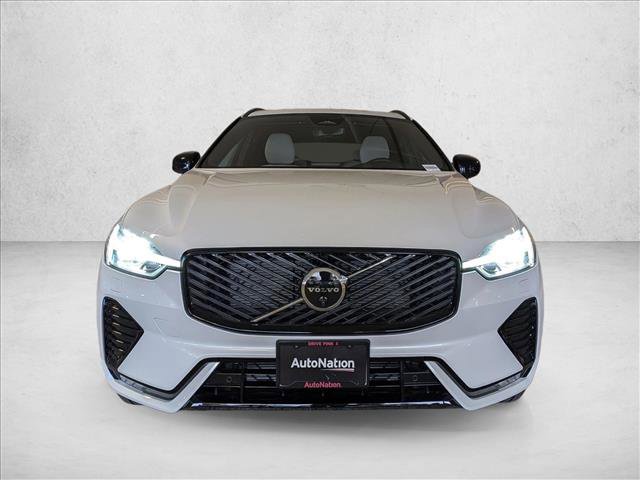 New 2026 Volvo XC60 B5 Plus w/ Climate Package image 7