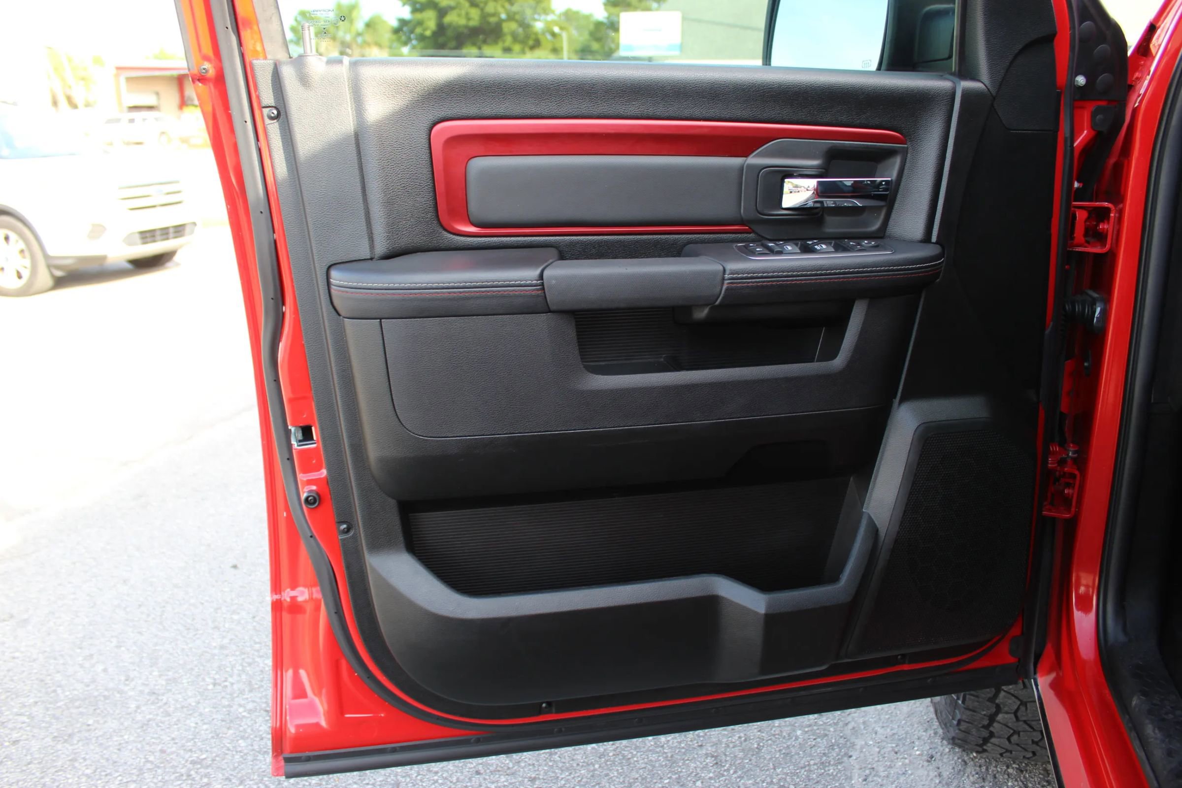 Used 2017 RAM 1500 Rebel w/ Luxury Group AWD/4WD image 10