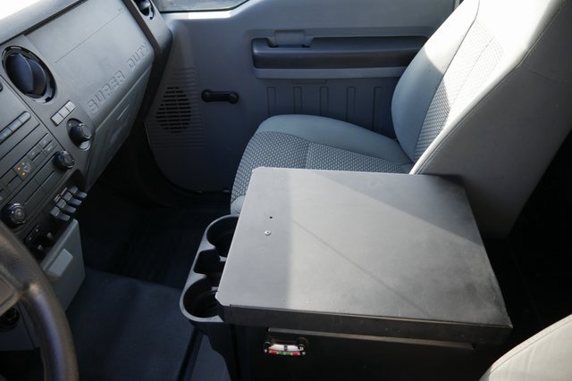 Used 2013 Ford F450 XL w/ Heavy Service Suspension Pkg image 20