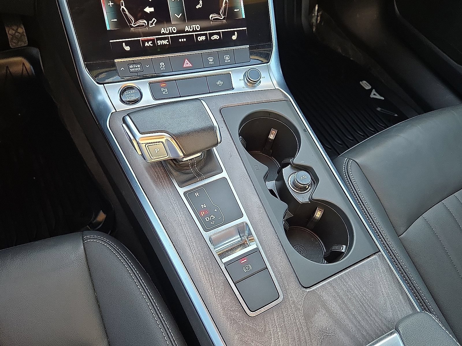 Used 2024 Audi A6 2.0T Premium w/ Convenience Package AWD/4WD image 30