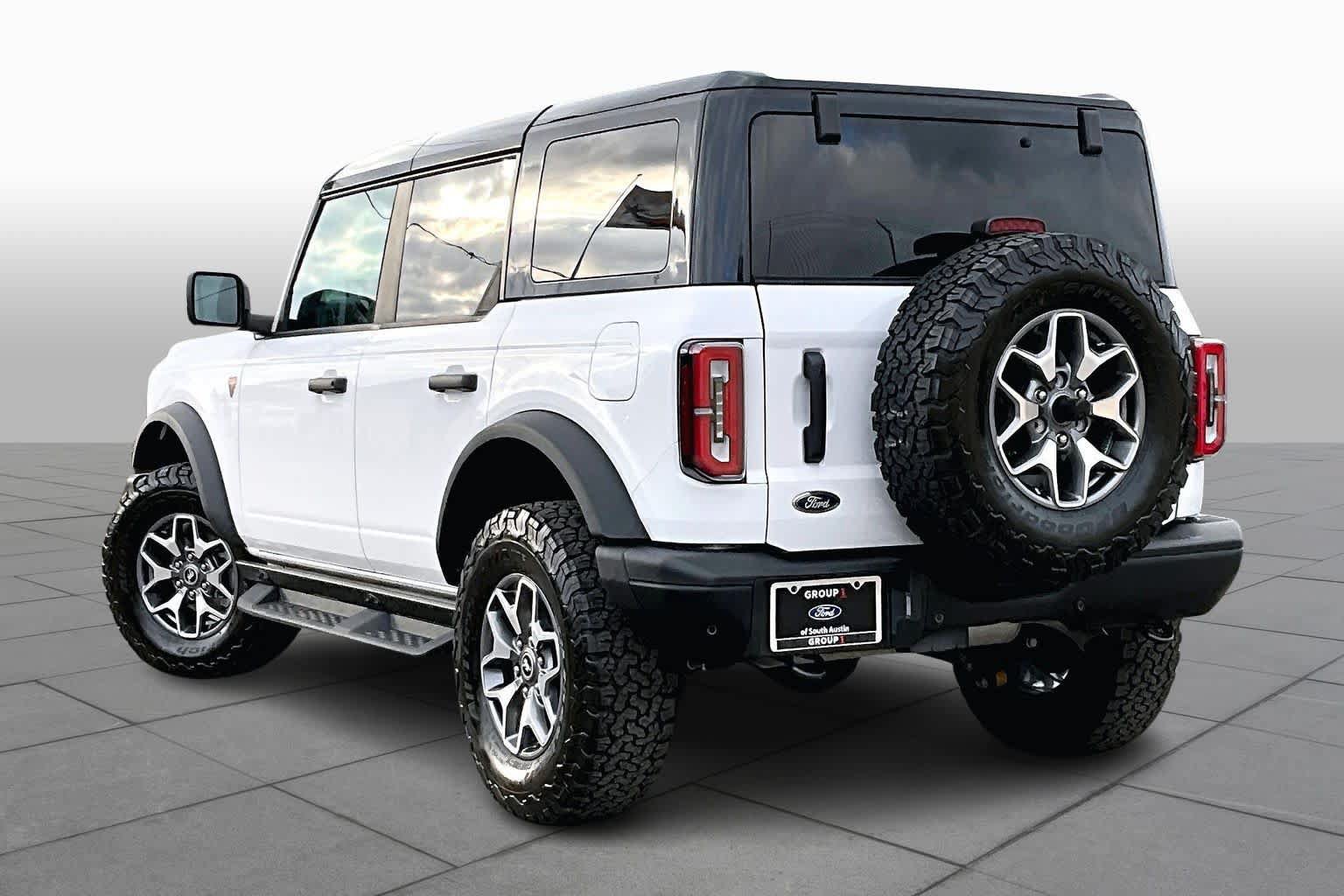 Used 2025 Ford Bronco Badlands AWD/4WD image 6