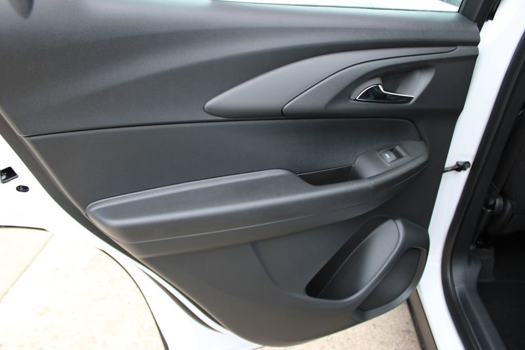 New 2026 Chevrolet TrailBlazer LS image 16