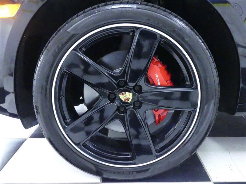 Used 2018 Porsche Macan Turbo image 44