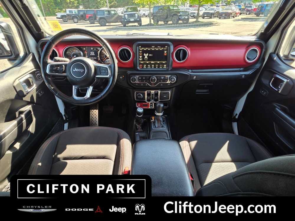 Used 2023 Jeep Gladiator Rubicon w/ Cold Weather Group AWD/4WD image 25
