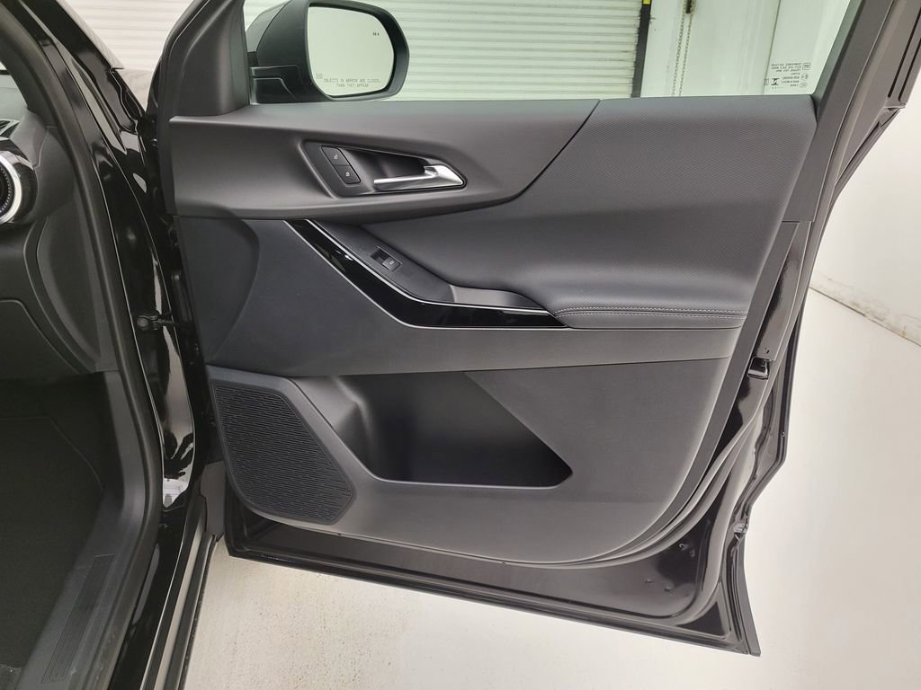 New 2026 Chevrolet Equinox LT w/ Convenience Package II image 34