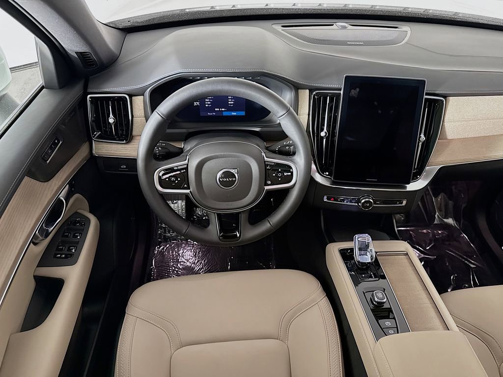 Certified 2026 Volvo XC90 B6 Plus w/ Protection Package Premier image 24