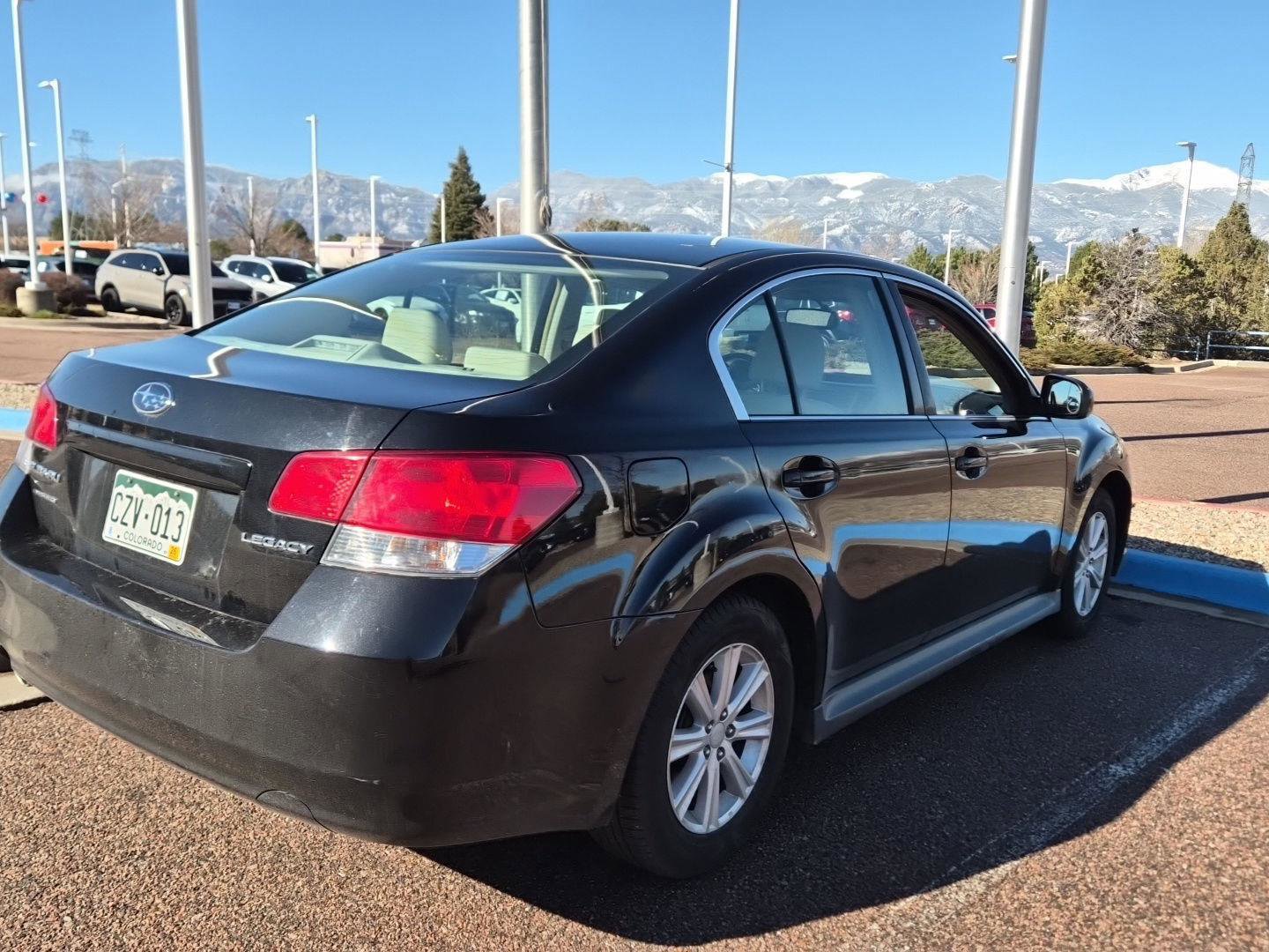 Used 2012 Subaru Legacy 2.5i Premium w/ All-Weather Pkg image 7