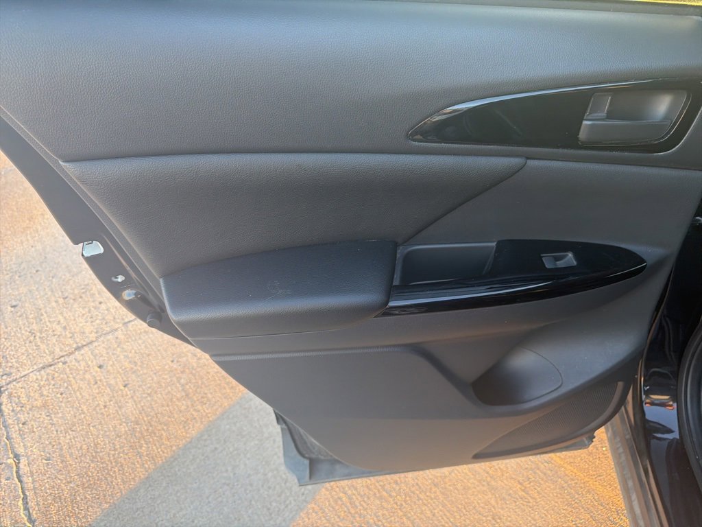 Used 2018 Mitsubishi Eclipse Cross ES image 19