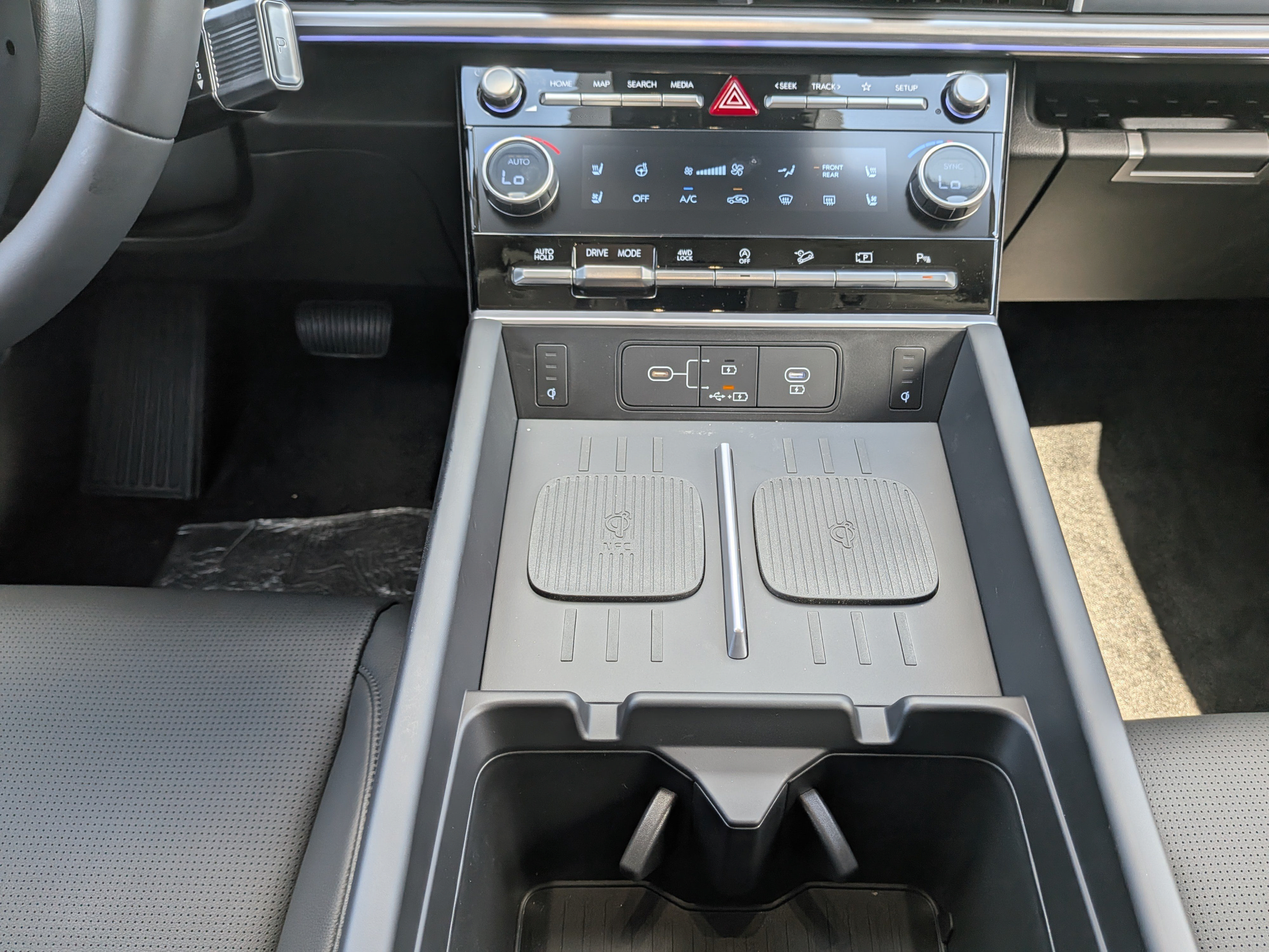 New 2027 Hyundai Santa Fe Limited AWD/4WD image 21