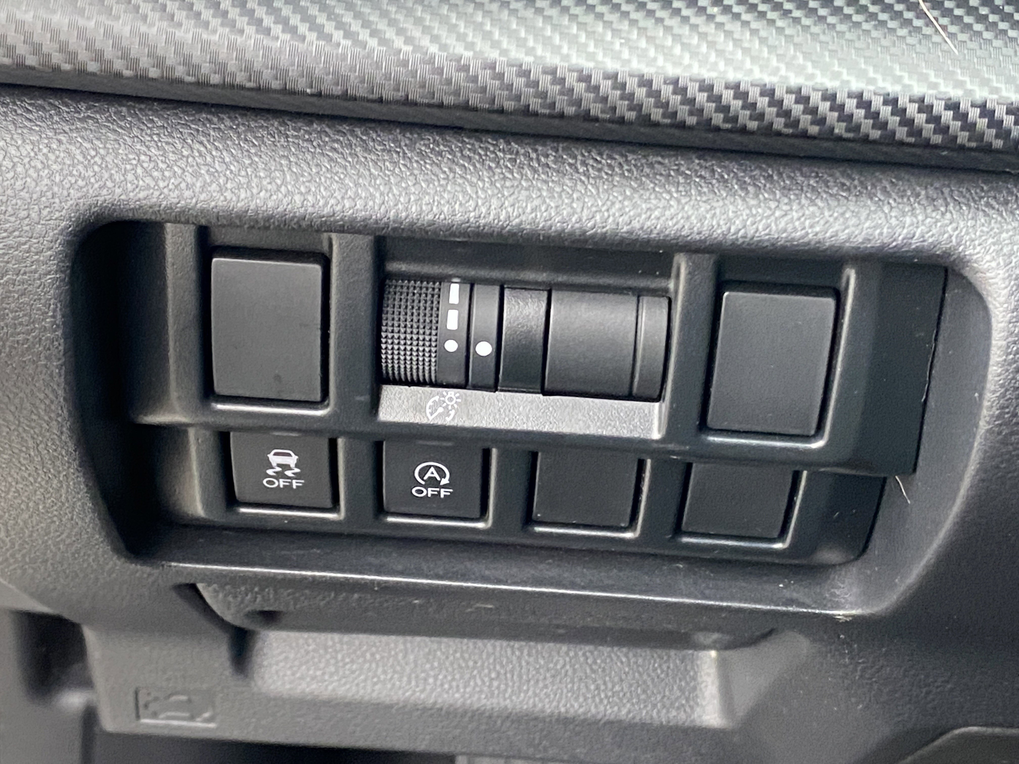 Used 2023 Subaru Crosstrek 2.0i Premium image 14