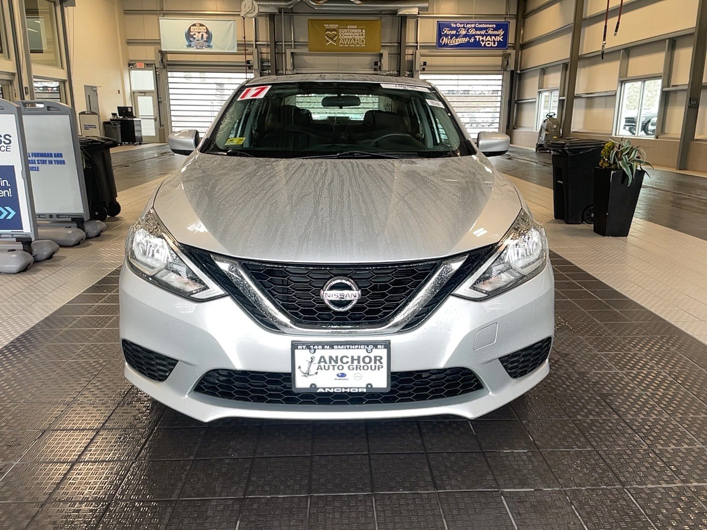 Used 2017 Nissan Sentra SV w/ Style Package FWD image 3