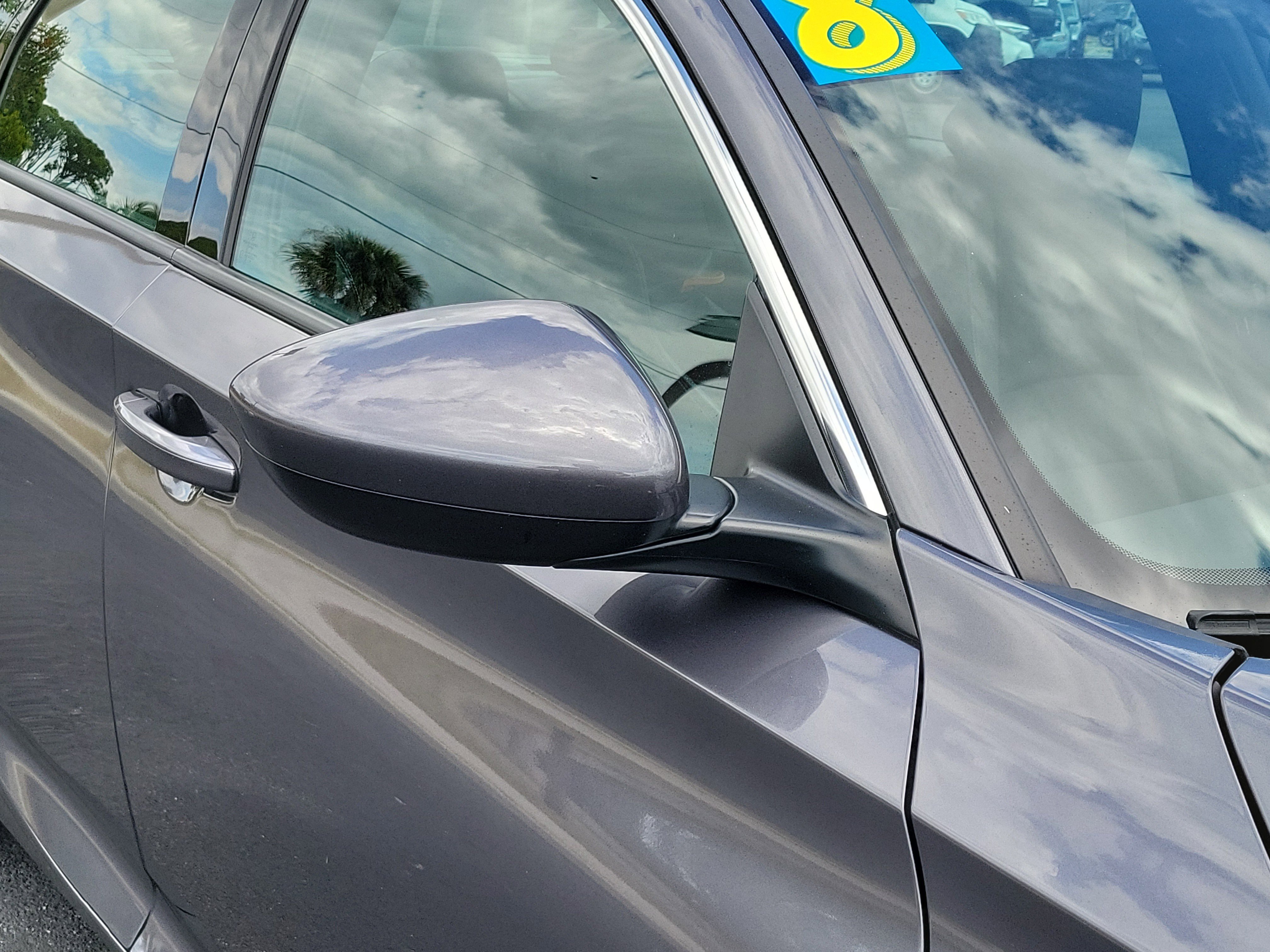 Used 2018 Honda Accord Sport image 9