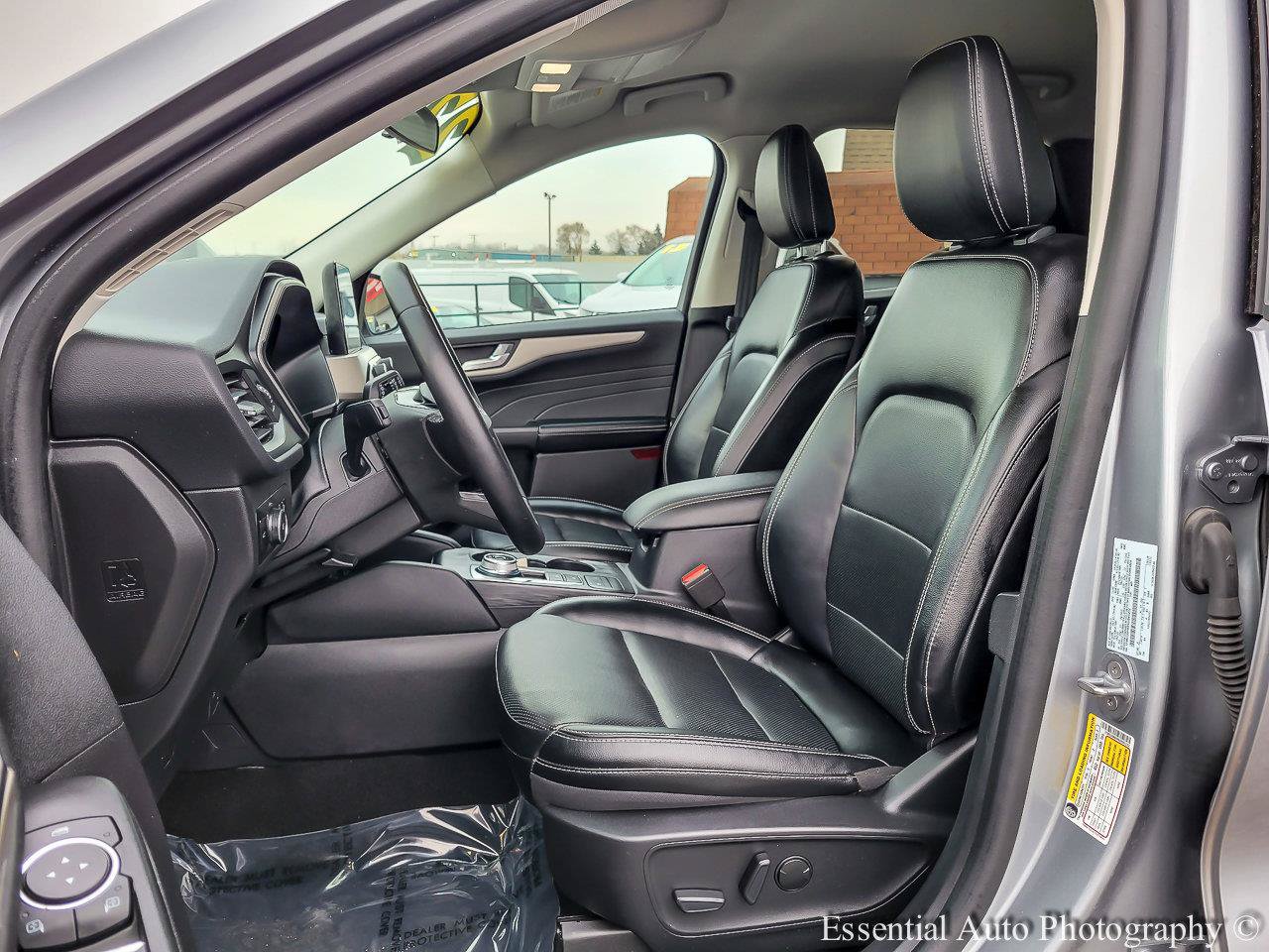 Used 2022 Ford Escape SEL FWD image 7