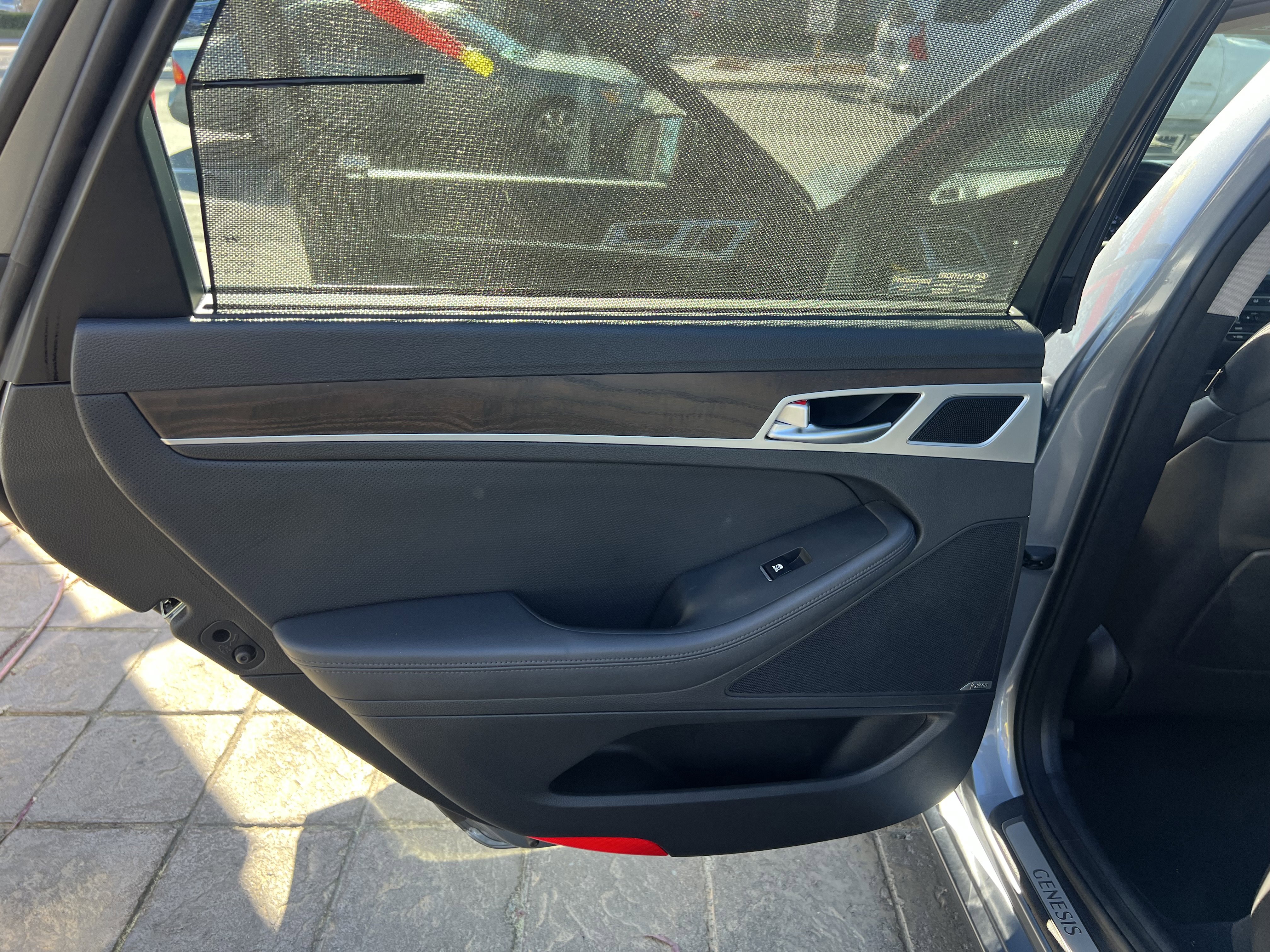 Used 2015 Hyundai Genesis 5.0 image 28