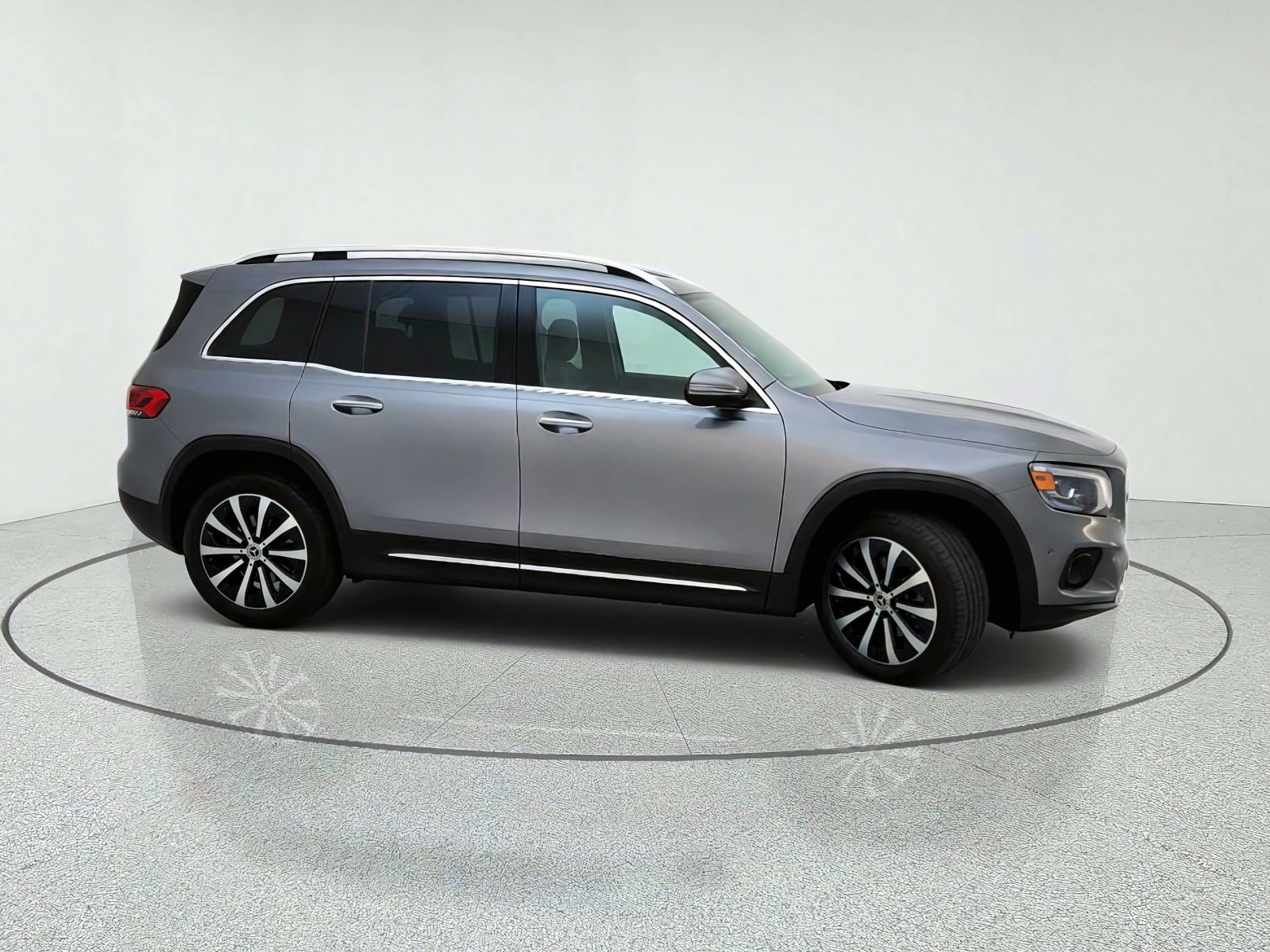 Used 2023 Mercedes-Benz GLB 250 4MATIC image 6