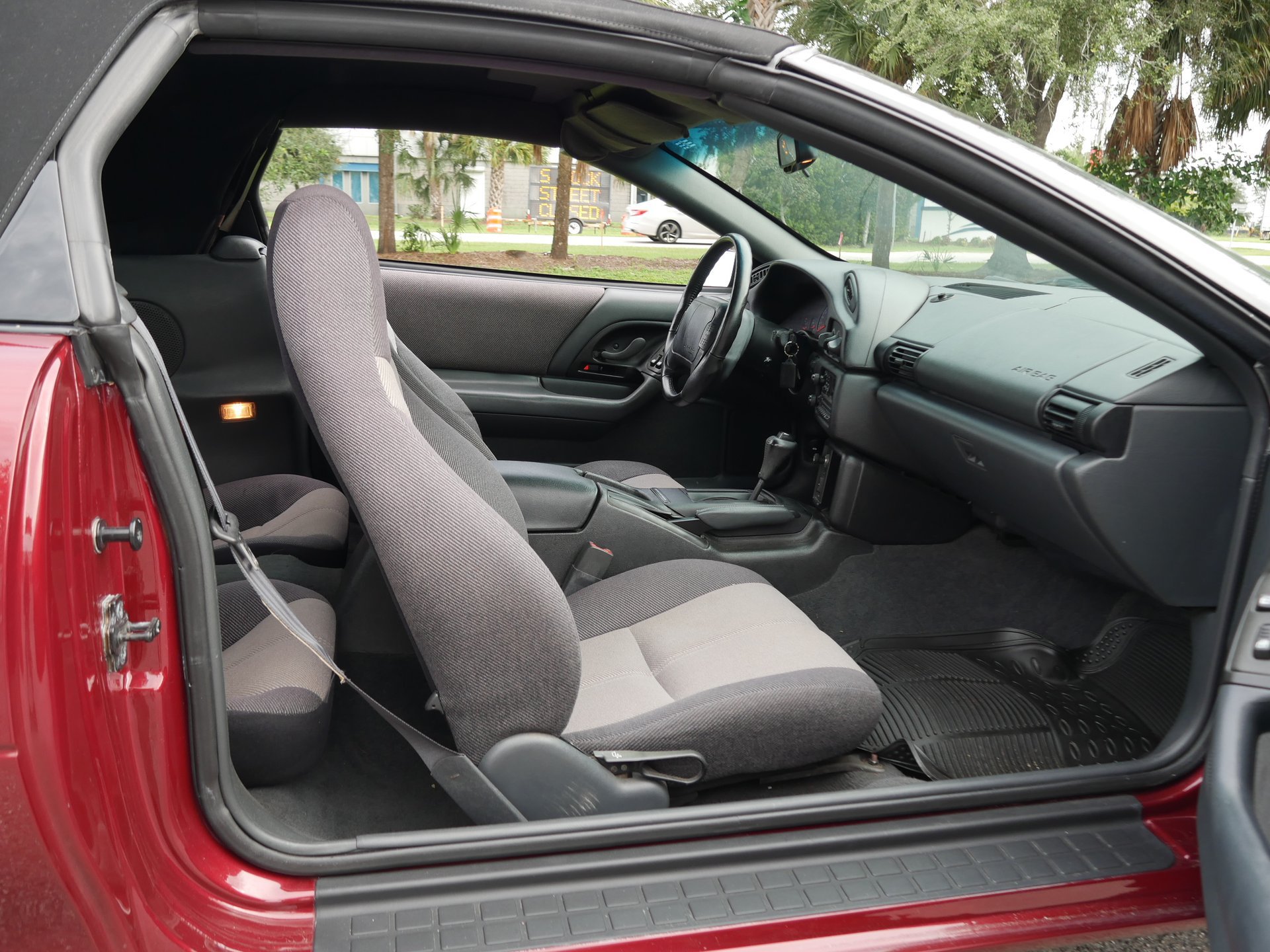 Used 1994 Chevrolet Camaro Z28 RWD image 77