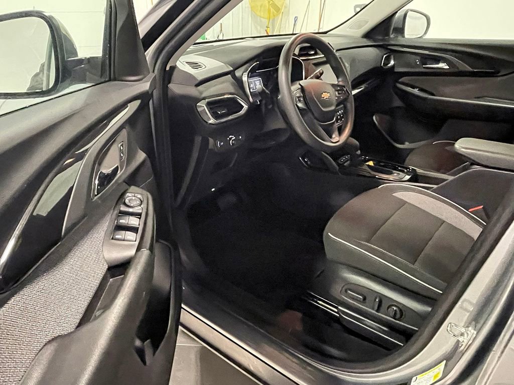 Used 2023 Chevrolet TrailBlazer LT image 17