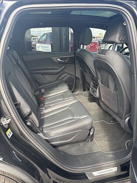 Used 2025 Audi Q7 3.0T Premium Plus AWD/4WD image 28