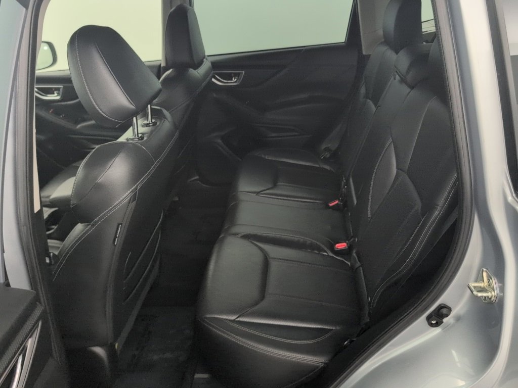 Used 2021 Subaru Forester Limited image 9