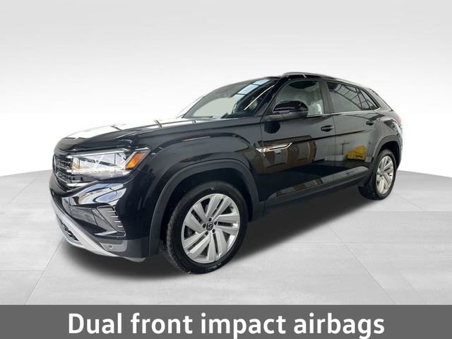 Certified 2022 Volkswagen Atlas Cross Sport SE image 11