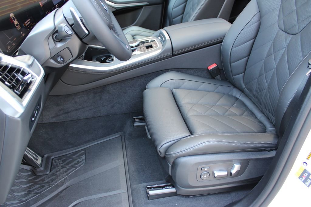 New 2026 BMW X5 xDrive50e w/ M Sport Package image 22