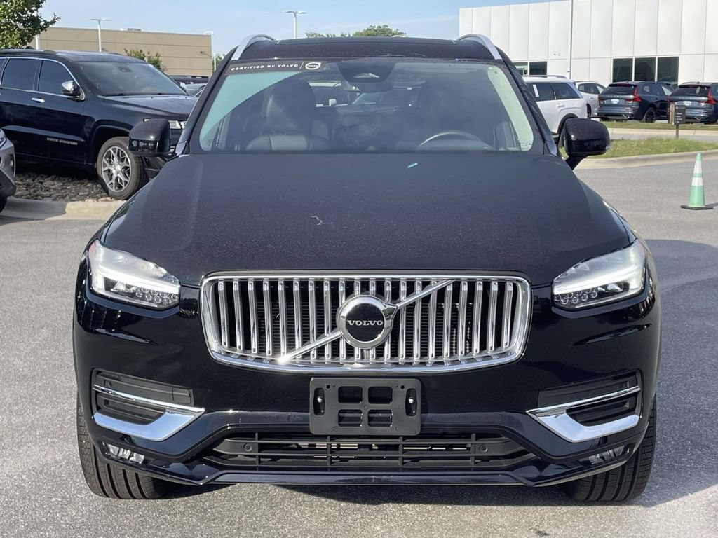 Used 2025 Volvo XC90 B5 Core AWD/4WD image 23