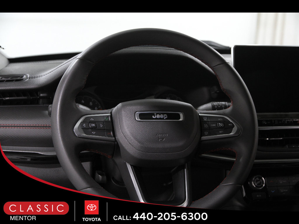 Used 2024 Jeep Compass Trailhawk AWD/4WD image 7