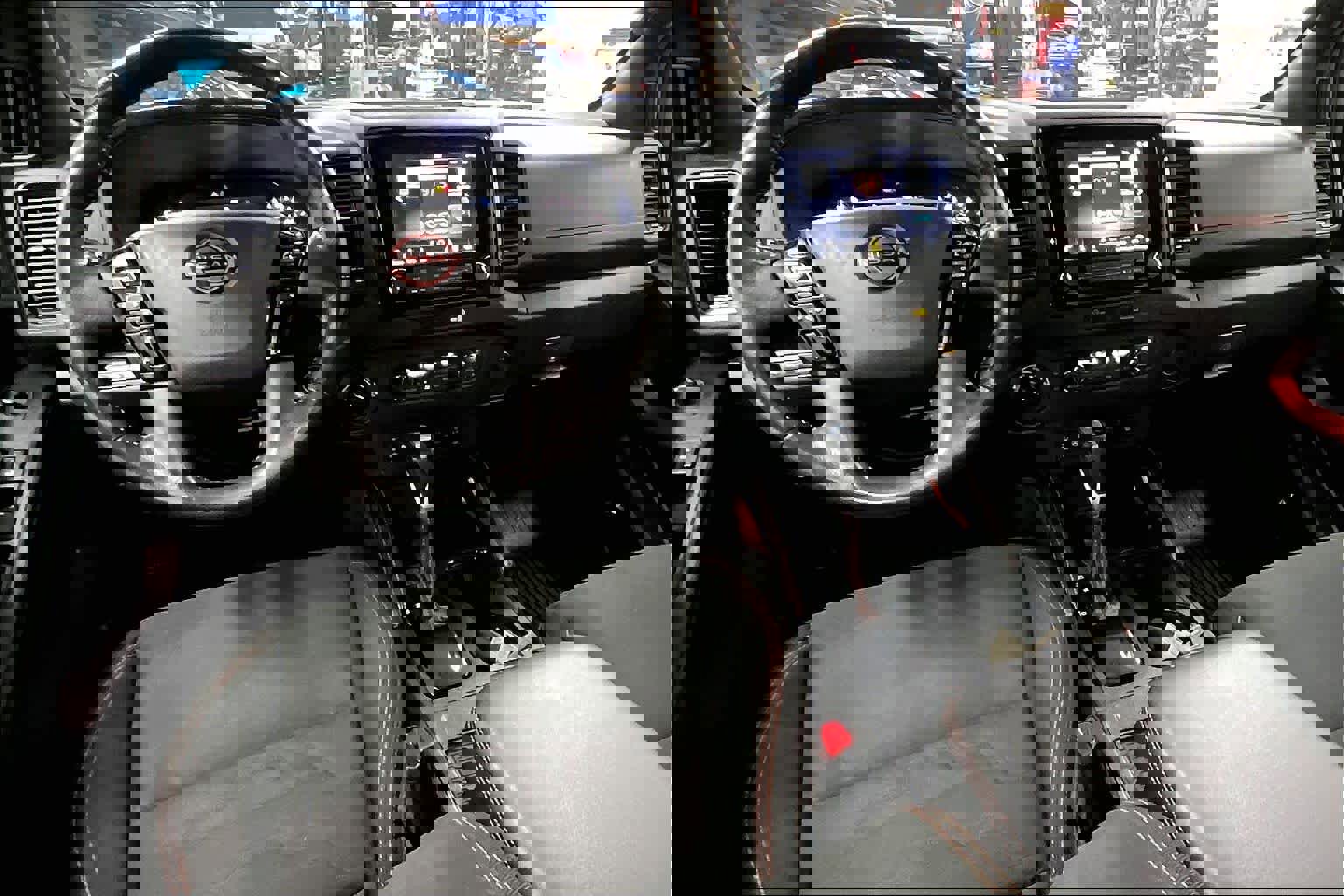 Used 2024 Nissan Frontier PRO-4X w/ Pro Convenience Package image 13