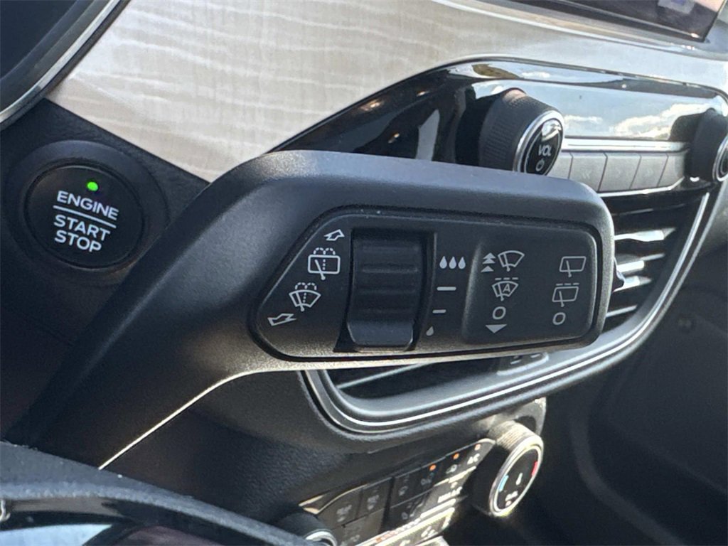 Used 2022 Ford Escape Titanium w/ Titanium Elite Package image 46