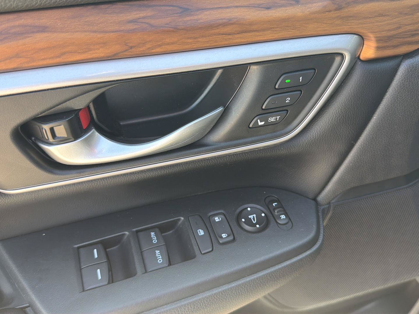 Used 2020 Honda CR-V Touring image 22