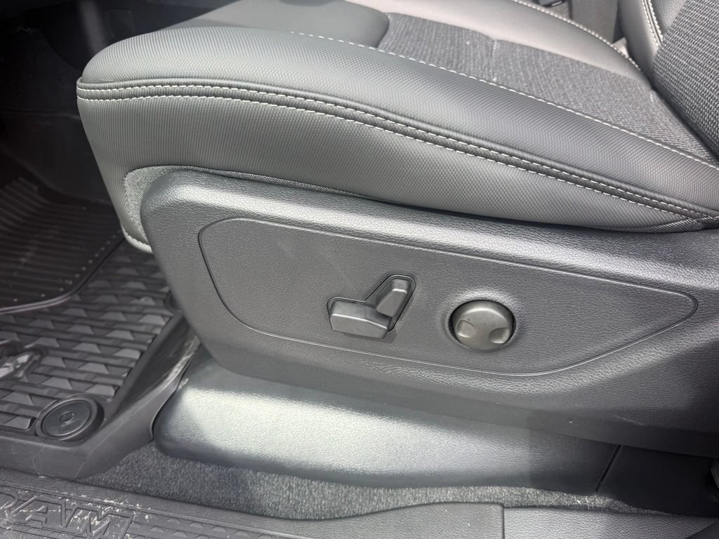 New 2026 RAM 1500 Big Horn w/ Back Country Package AWD/4WD image 8