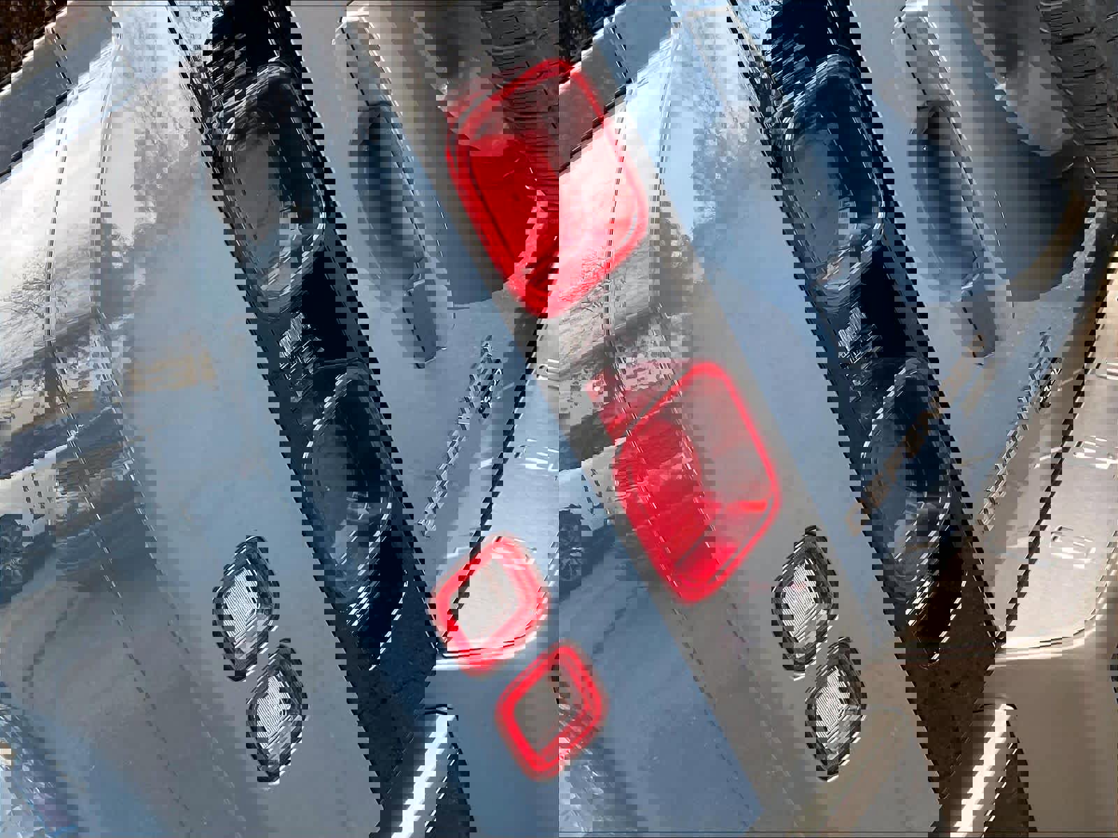 Used 2022 Land Rover Defender 110 X-Dynamic SE image 31