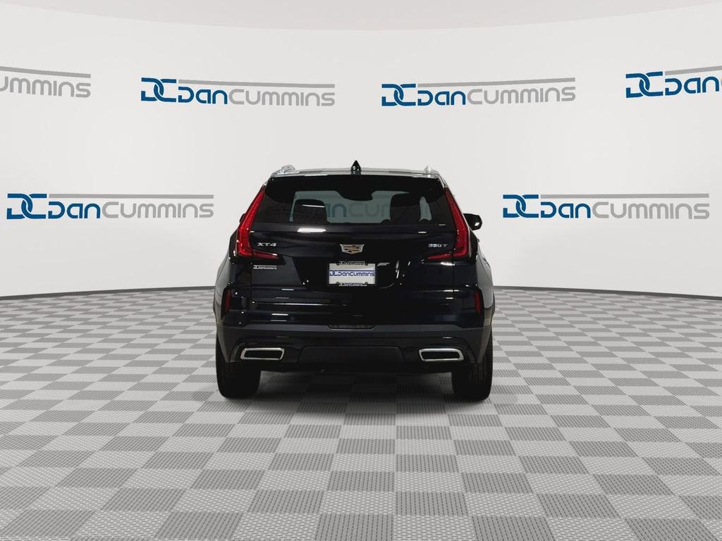 Used 2024 Cadillac XT4 Premium Luxury image 7