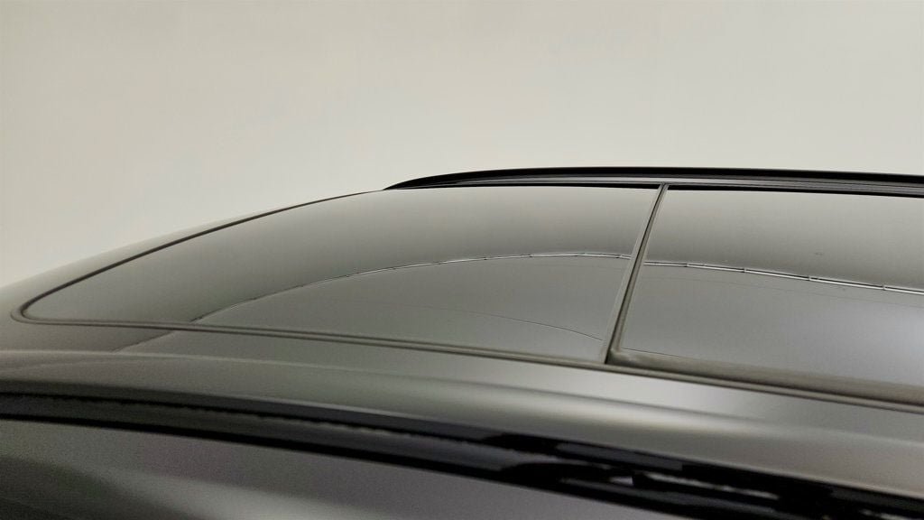 Used 2024 Volvo XC60 T8 Ultimate w/ Protection Package Premier AWD/4WD image 10