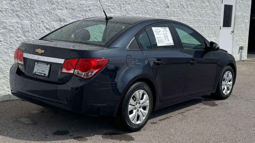 Used 2014 Chevrolet Cruze LS FWD image 3