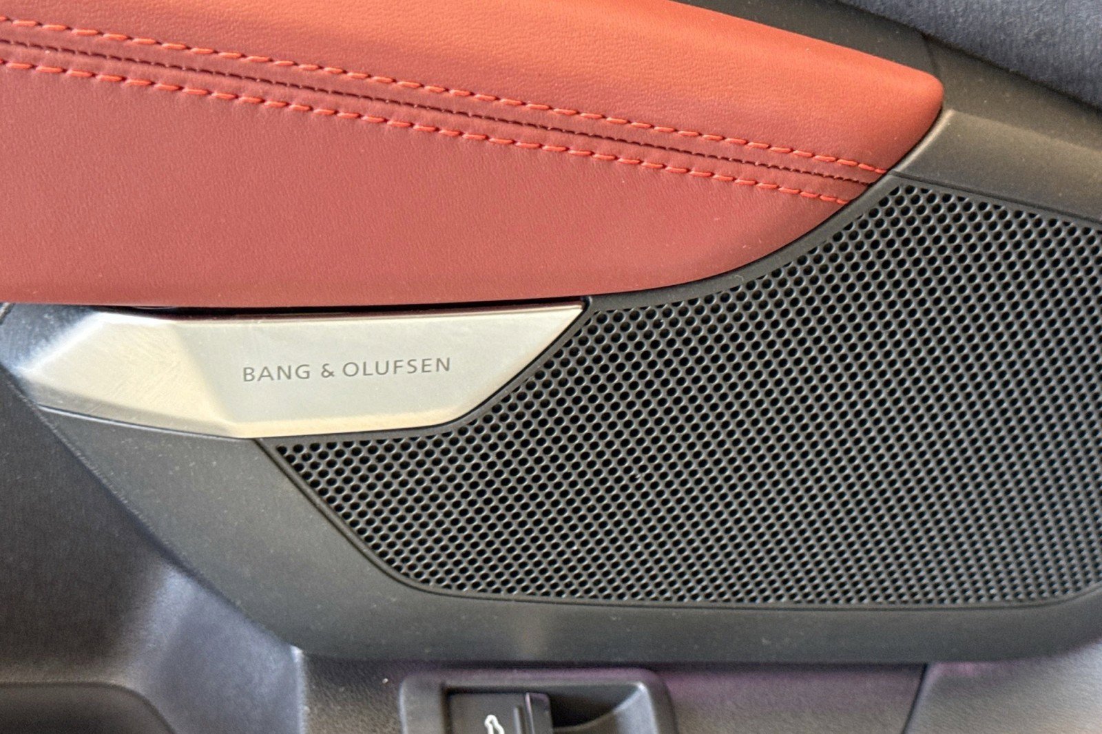 Used 2024 Audi RS e-tron GT w/ Carbon Performance Package image 18