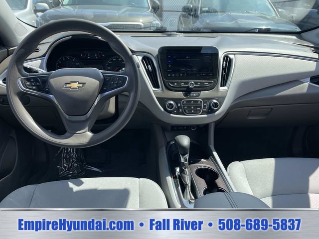 Used 2023 Chevrolet Malibu LT FWD image 15