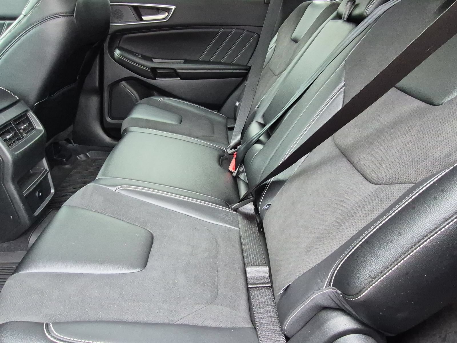 Used 2023 Ford Edge ST AWD/4WD image 19