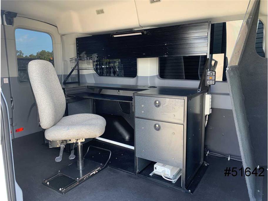 Used 2018 Ford Transit 150 XLT image 13
