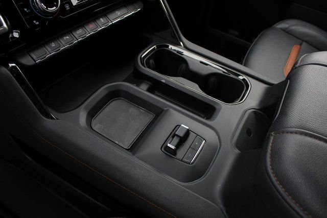 Used 2024 GMC Sierra 2500 AT4 w/ AT4 Premium Plus Package image 11