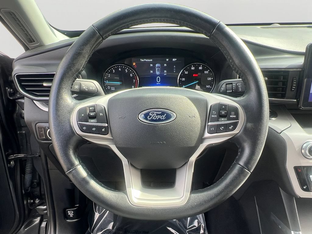 Used 2023 Ford Explorer XLT w/ Equipment Group 202A AWD/4WD image 15