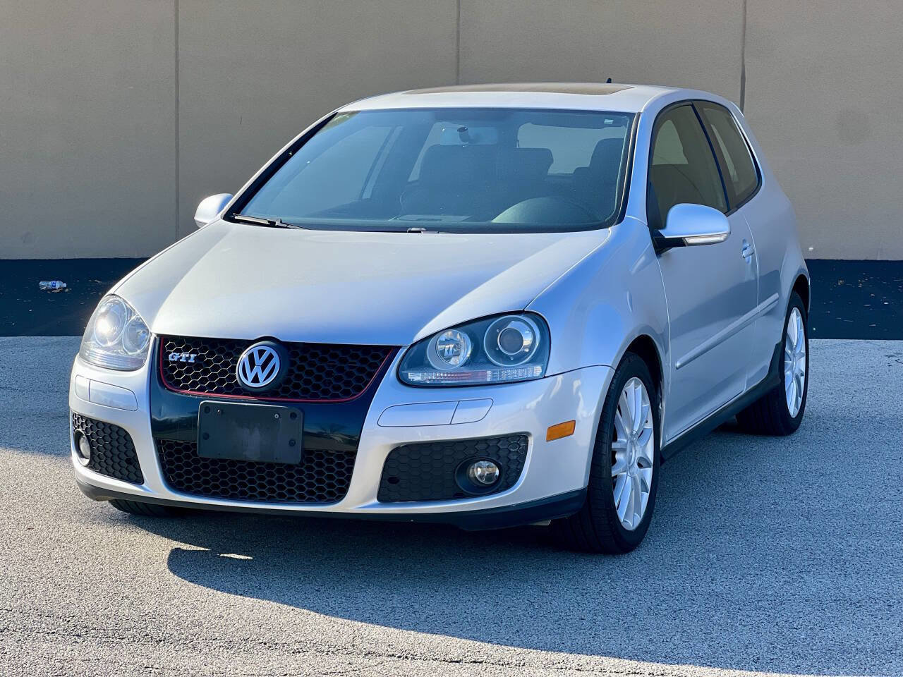Used 2007 Volkswagen GTI 2-Door image 4
