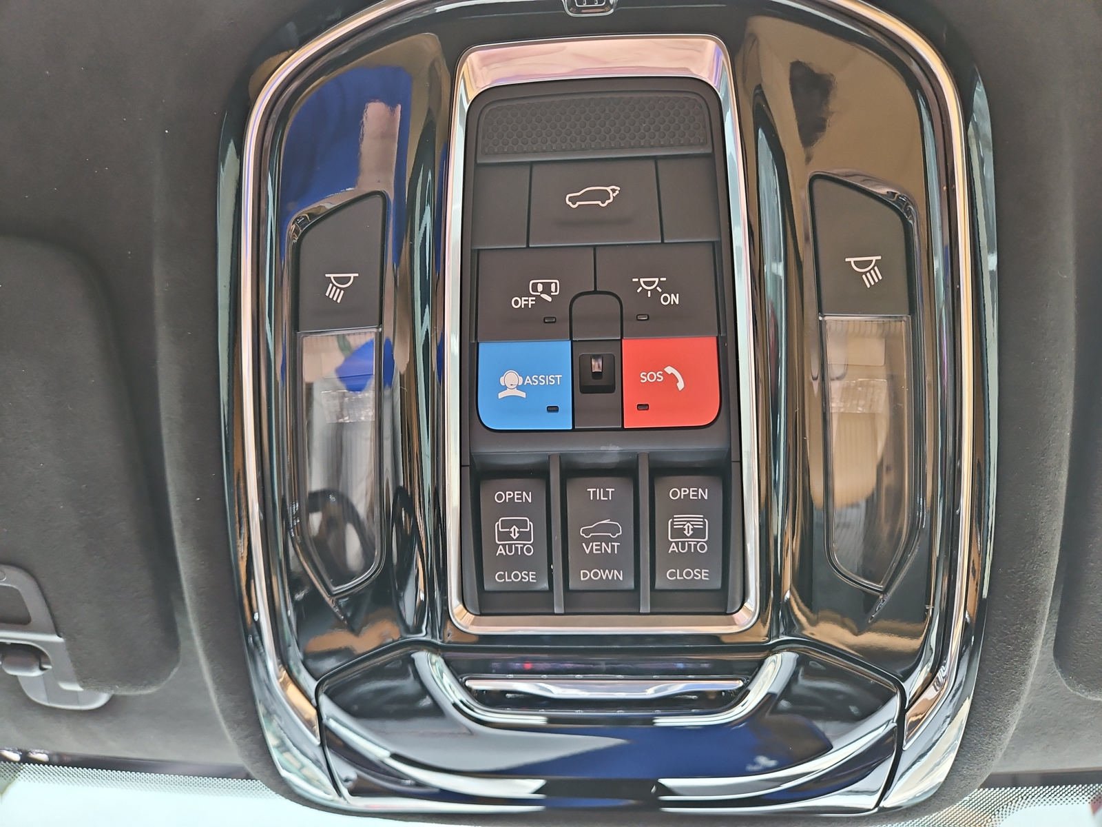 Used 2024 Jeep Grand Cherokee L Summit AWD/4WD image 10