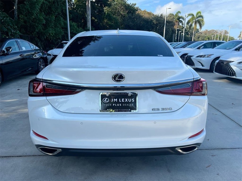 Certified 2022 Lexus ES 350 w/ Premium Package image 6