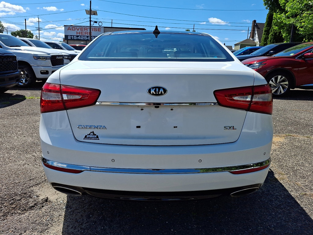 Used 2016 Kia Cadenza Limited FWD image 4