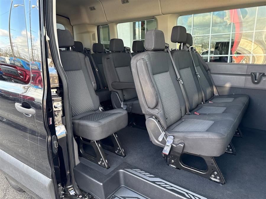 Used 2023 Ford Transit 350 XLT image 59