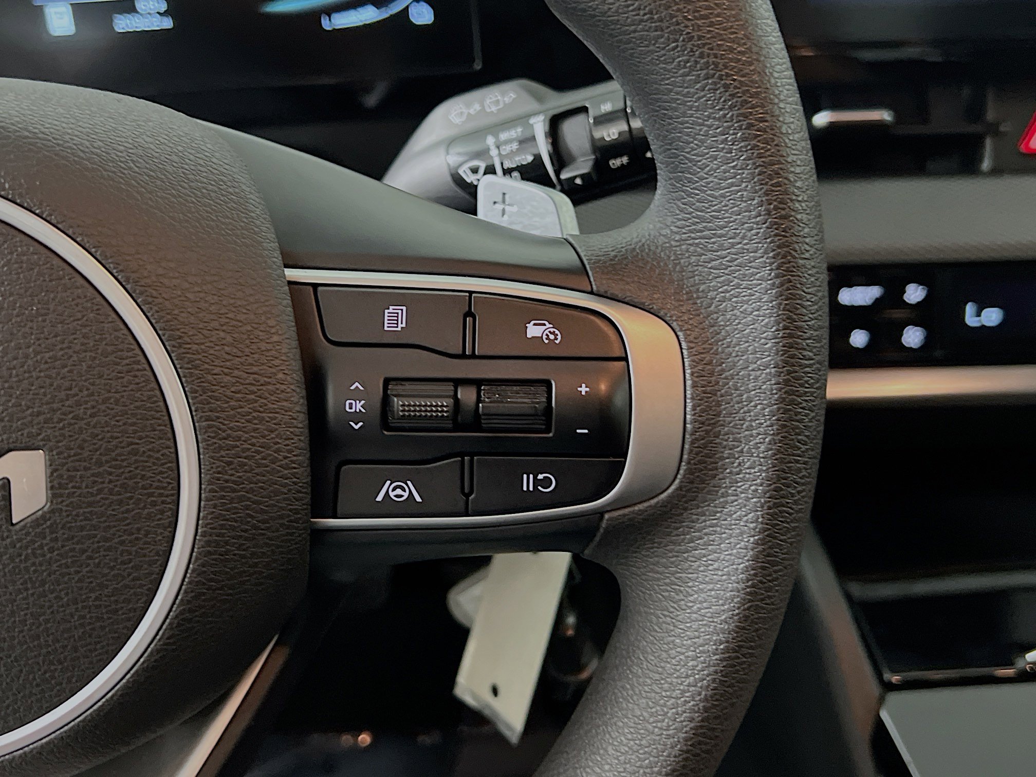 Used 2023 Kia Sportage LX image 20