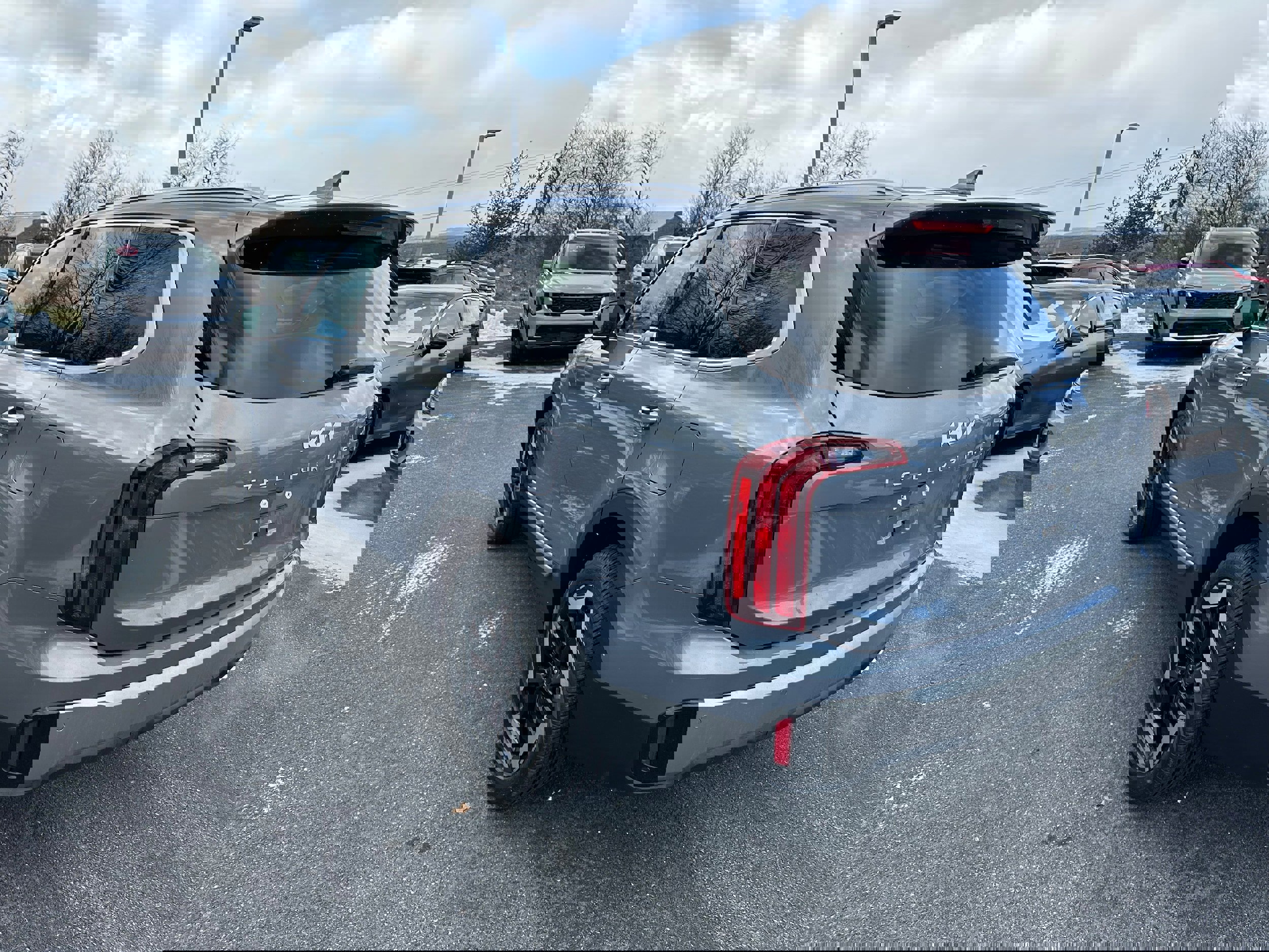 New 2025 Kia Telluride S image 7