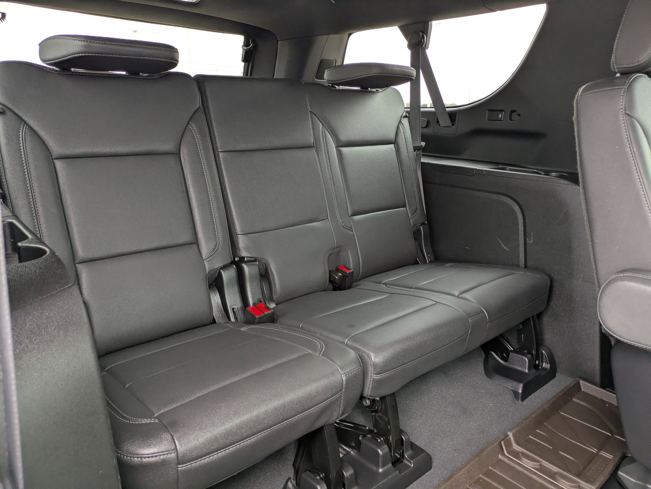 Certified 2024 Chevrolet Suburban Z71 w/ Luxury Package image 25