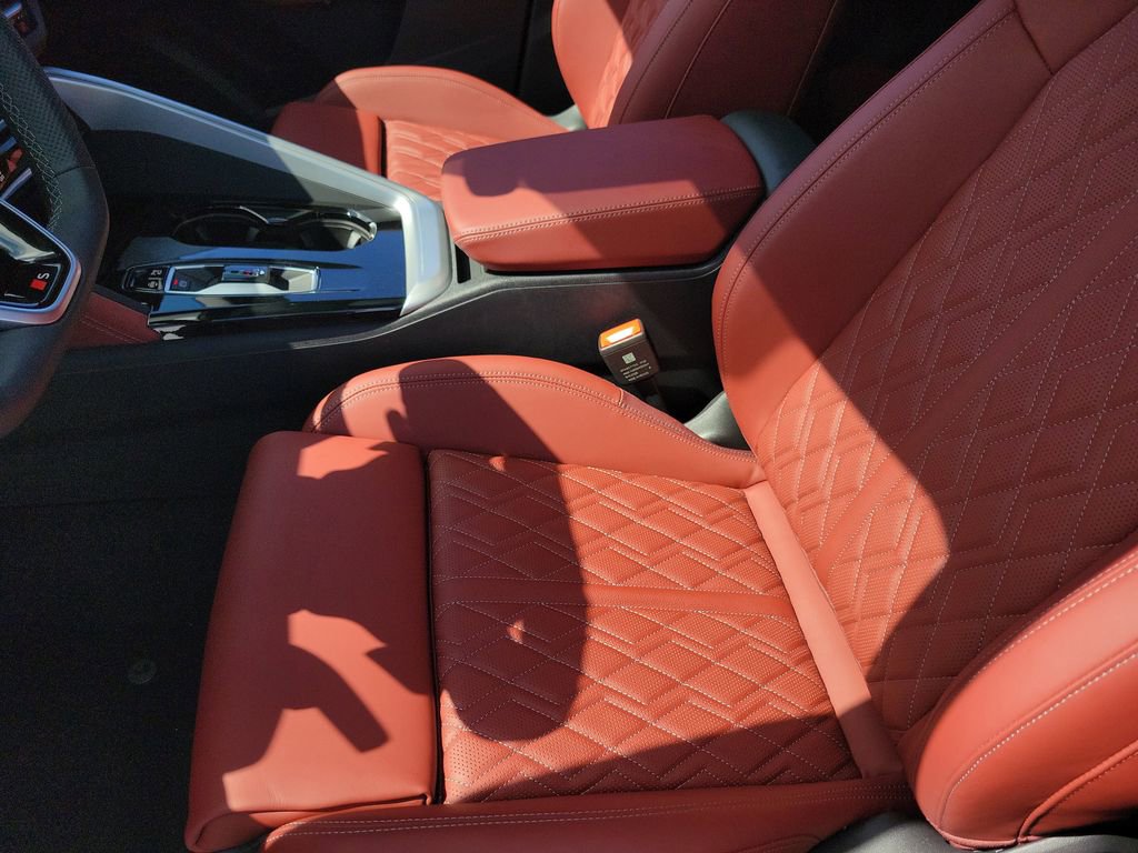 New 2025 Audi SQ5 Prestige image 15